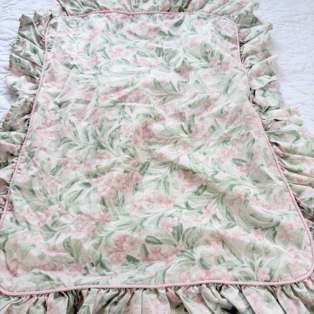 Vintage Floral Bedskirt Queen + 2 Ruffled Shams Pink Green Cottagecore USA